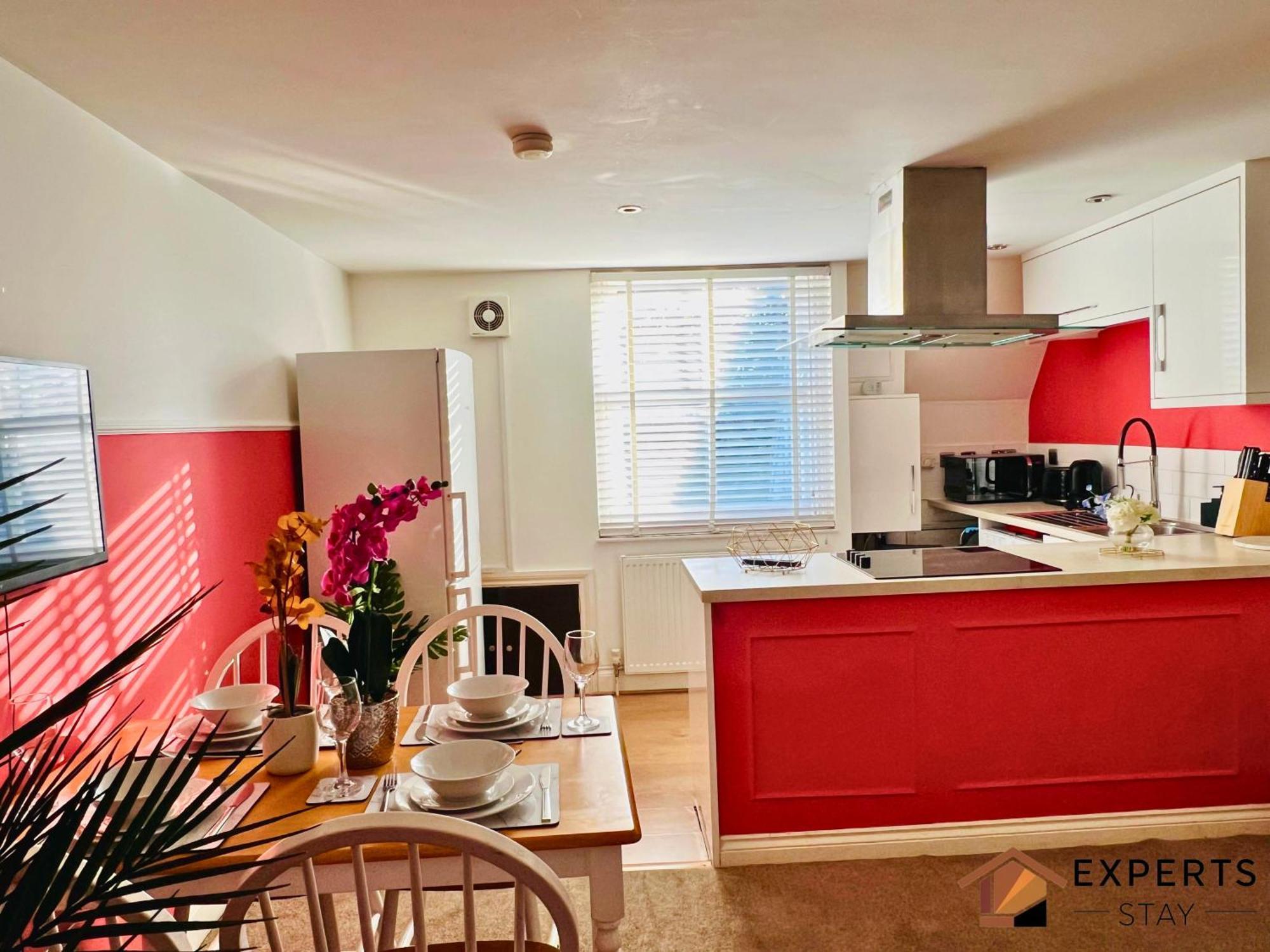 Expert 2 Bedroom *