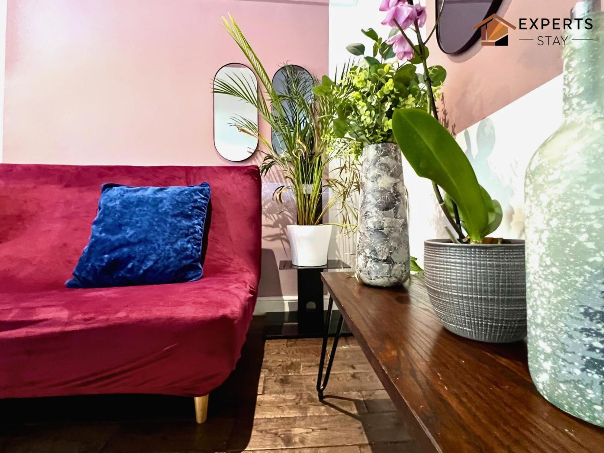 Expert 2 Bedroom Apartment *