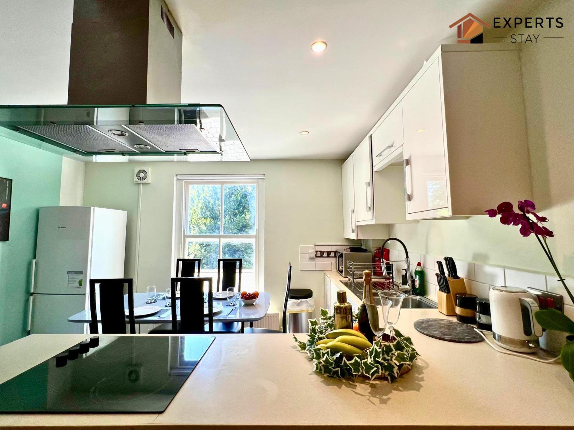 Apartment Expert 2 Bedroom *